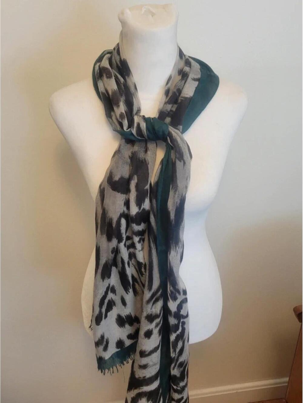 Women's Light Weigvt Scarf. Animal Print With Green Edges & Fringe
66" Long.